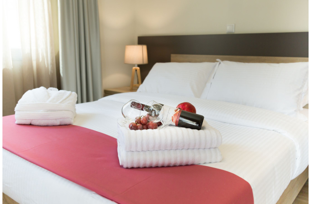  Superior &Delta;ί&kappa;&lambda;&iota;&nu;&omicron; &Delta;&omega;&mu;ά&tau;&iota;&omicron; &mu;&epsilon; 2 &mu;&omicron;&nu;ά &kappa;&rho;&epsilon;&beta;ά&tau;&iota;&alpha;