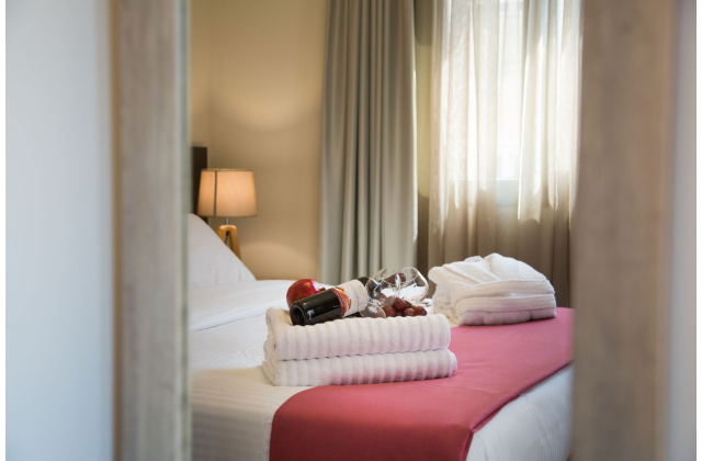 &Phi;&omega;&tau;&omicron;&gamma;&rho;&alpha;&phi;ί&epsilon;&sigmaf;